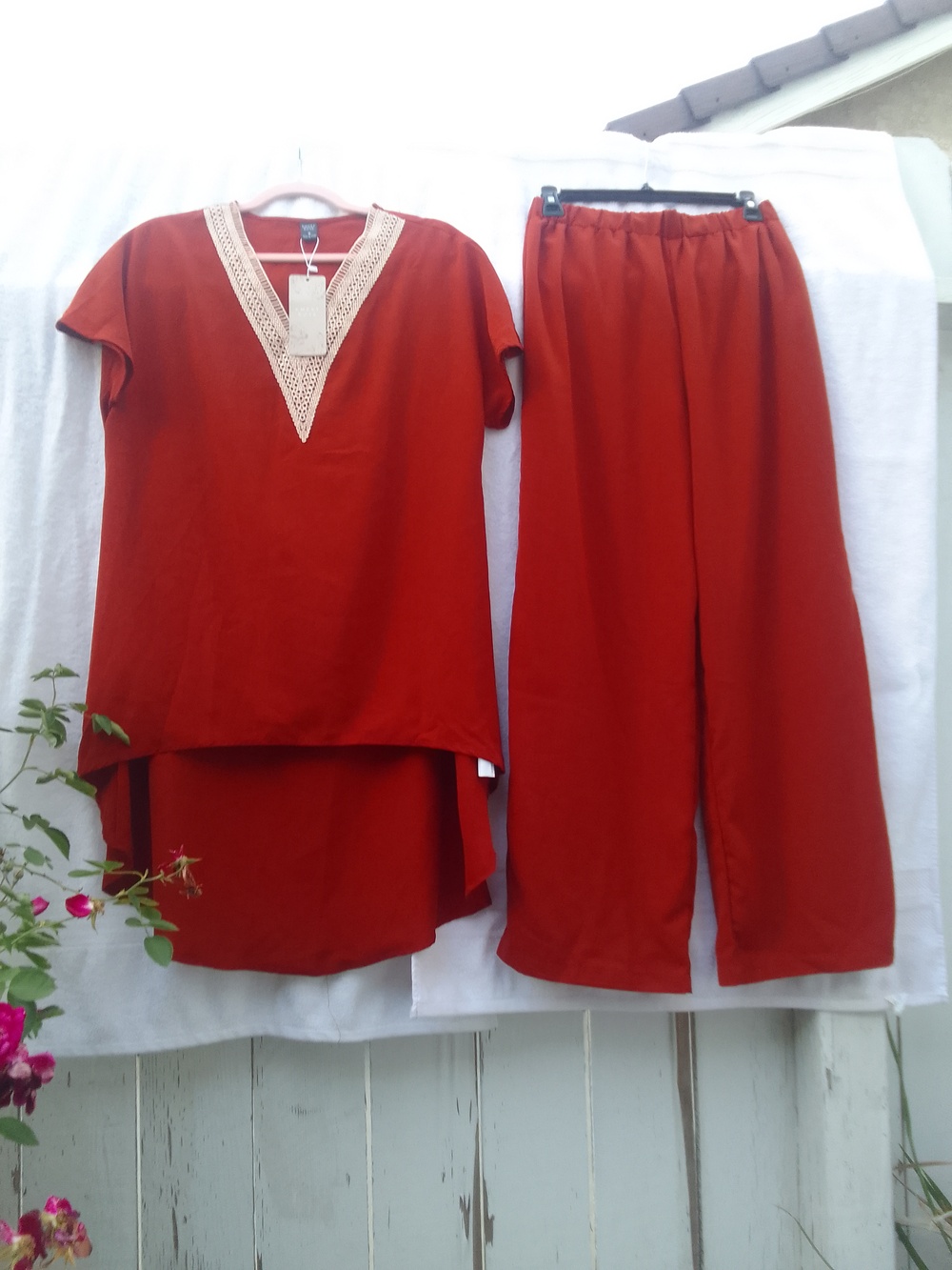 Bundle sunglasses&silky soft 2pcs set stylish lace top&wide leg pants NWT